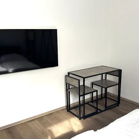 Modern For 2 - I Parking I Wifi דירה